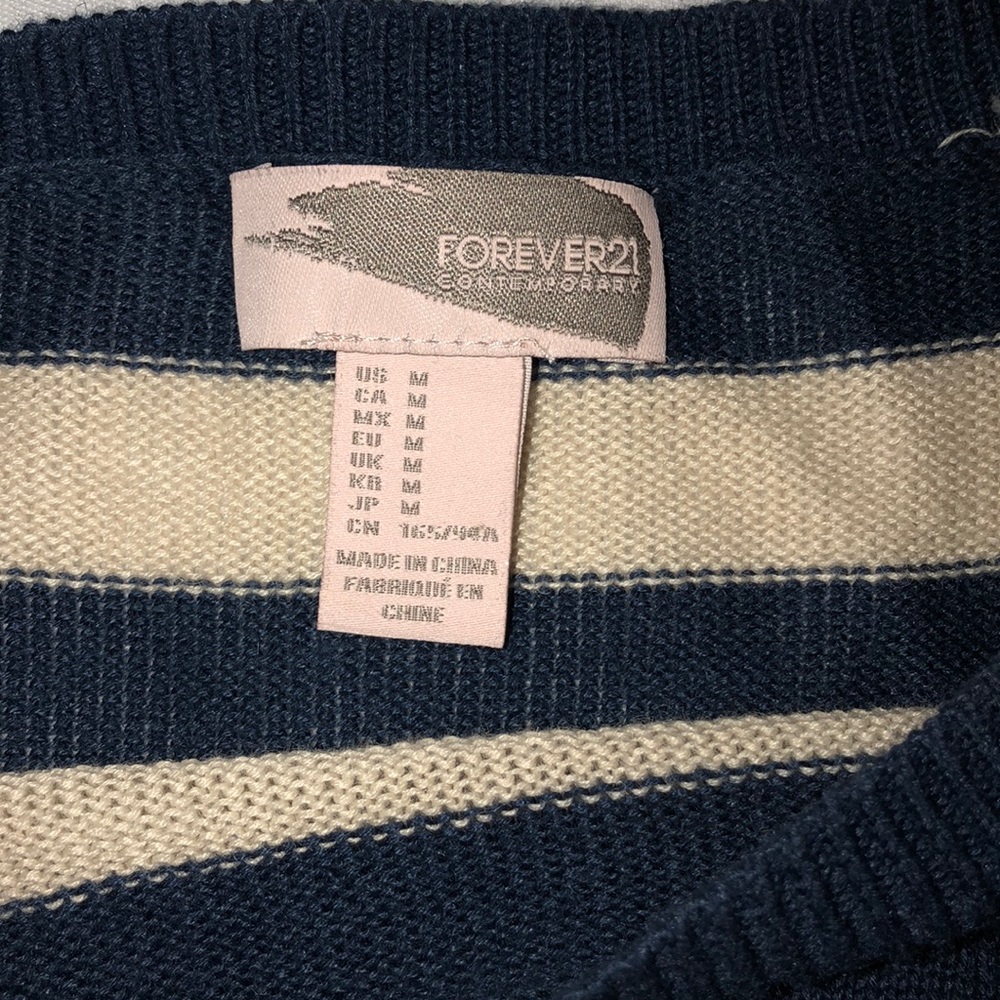 Sweater - Picture 3 of 3
